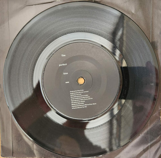 New Order – The Perfect Kiss 7"