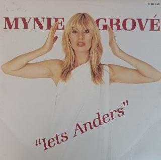Mynie Grové – Iets Anders