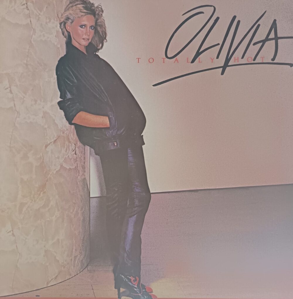 Olivia Newton-John – Totally Hot